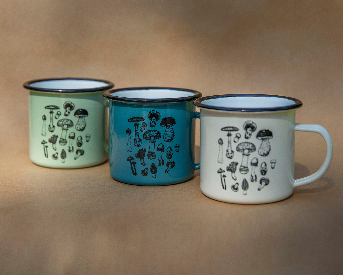 TASSE Motiv "Fungi Kingdom" von Finnja Anders PETROL