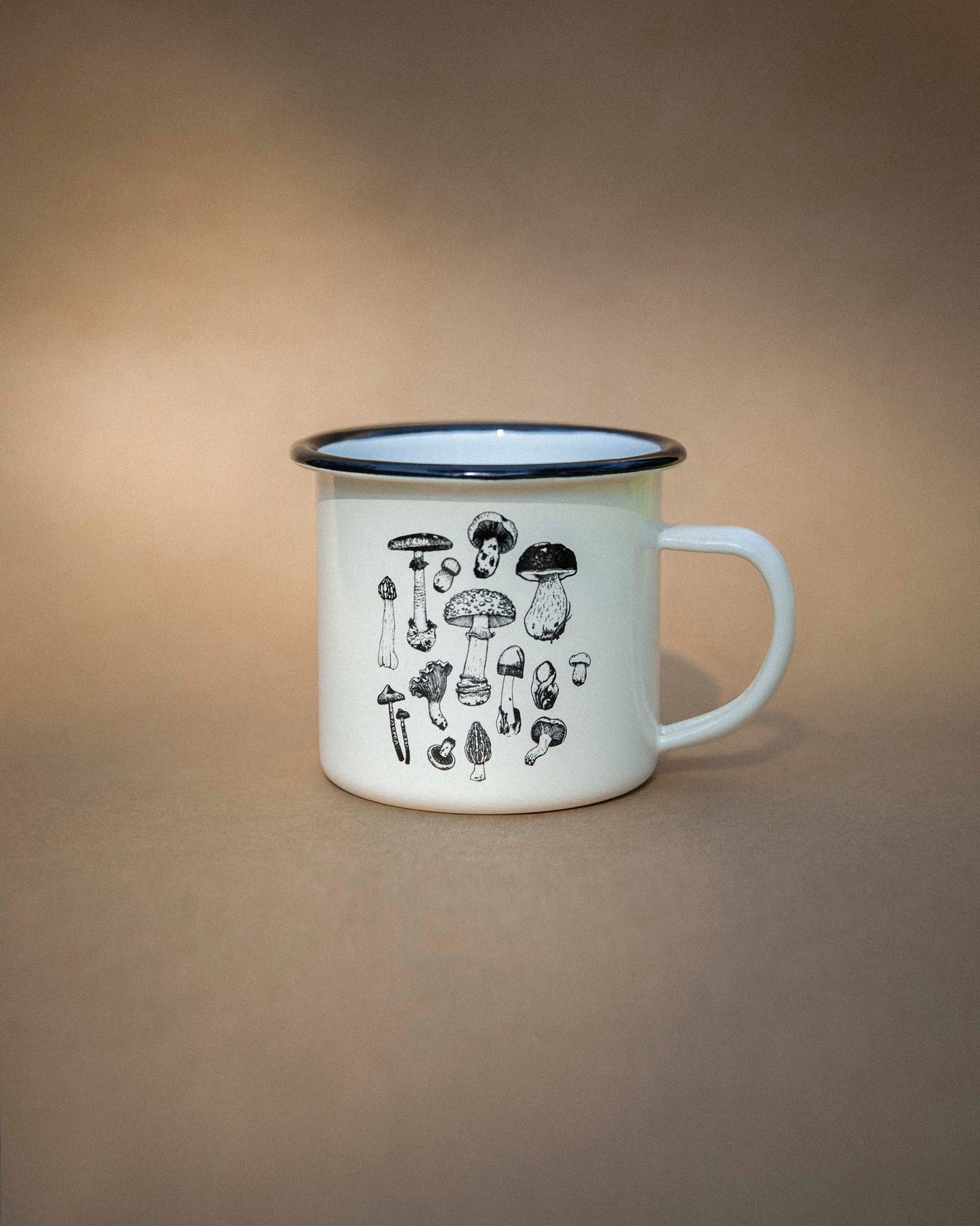 TASSE Motiv "Fungi Kingdom" von Finnja Anders CREMEWEISS